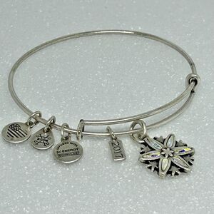 Alex & Ani 2017 Snowflake Charm Bracelet Adjustable Silver Tone